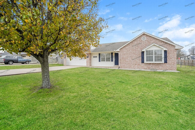 property at 10856 E 112th St N