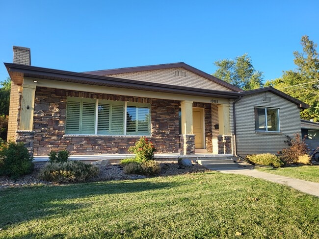 1905 Saint Marys Dr in Salt Lake City, UT - Building Photo - Building Photo