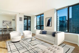 400 N La Salle Dr in Chicago, IL - Building Photo - Building Photo