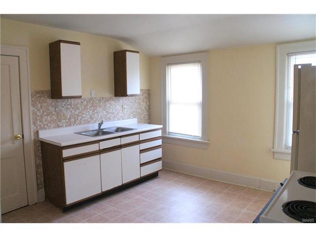117 S 11th St in Belleville, IL - Building Photo - Building Photo