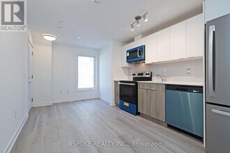 10 Calamint Ln. in Toronto, ON - Building Photo - Building Photo