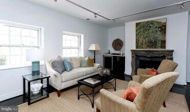 3246 N St NW, Unit 3A in Washington, DC - Building Photo - Building Photo