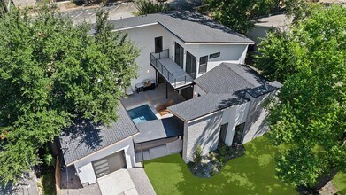 1913 Fairlawn Ln in Austin, TX - Building Photo - Building Photo