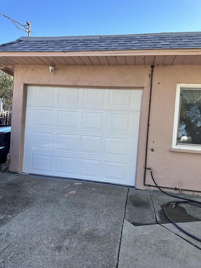 28 Mermaid Ct in Bay Point, CA - Foto de edificio - Building Photo