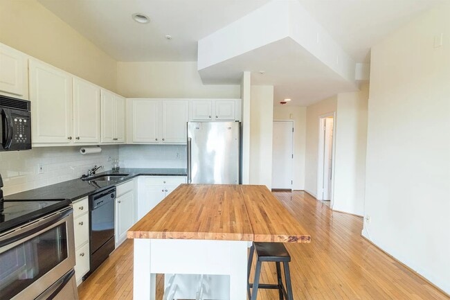 1415 Chapin St NW in Washington, DC - Building Photo - Building Photo