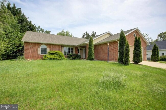 property at 6929 Fairway Oaks