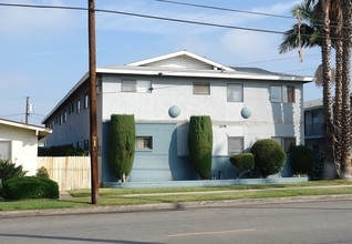 1519 W Palmyra Ave in Orange, CA - Building Photo - Building Photo