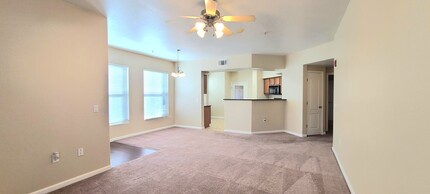 5350 Dunlay Dr in Sacramento, CA - Building Photo - Building Photo
