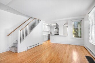 166 E Westminster in Lake Forest, IL - Building Photo - Building Photo