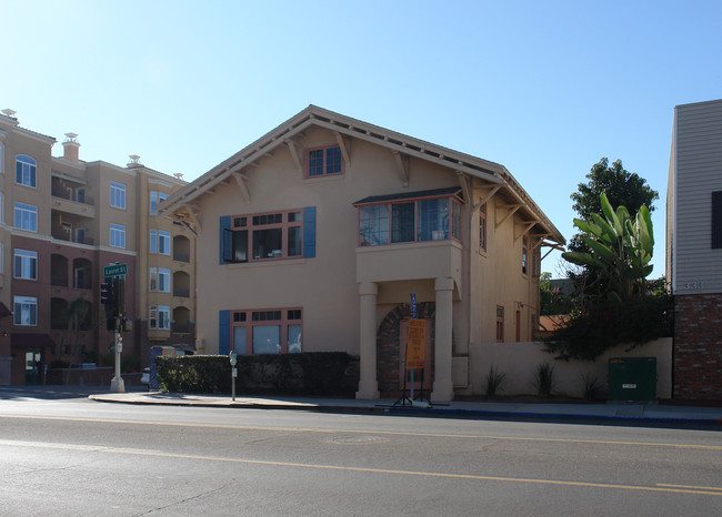 345 Laurel St in San Diego, CA - Foto de edificio - Building Photo