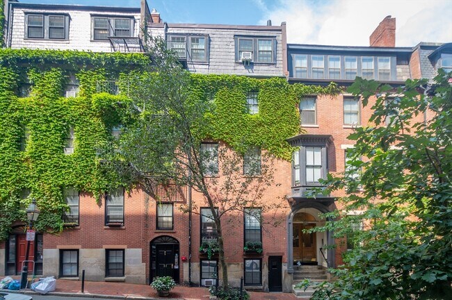 property at 51 Hancock St