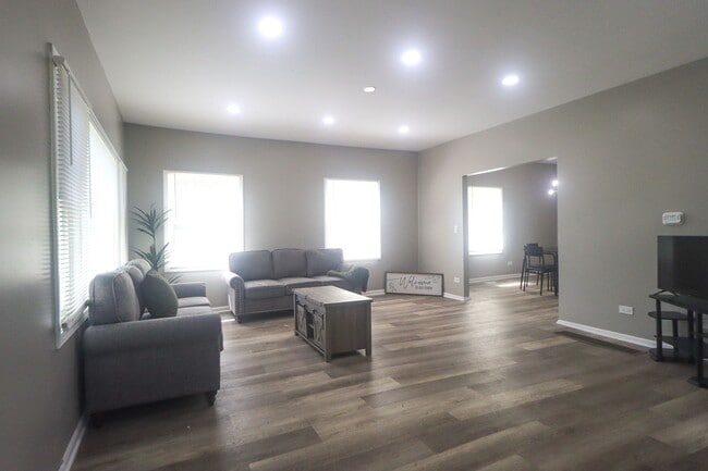 property at 4172 Washington St
