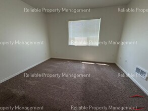 1312 Midway Ave, Unit 1 in Ammon, ID - Building Photo - Building Photo