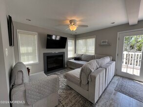 108 Jeanette Dr in Mantoloking, NJ - Building Photo - Building Photo