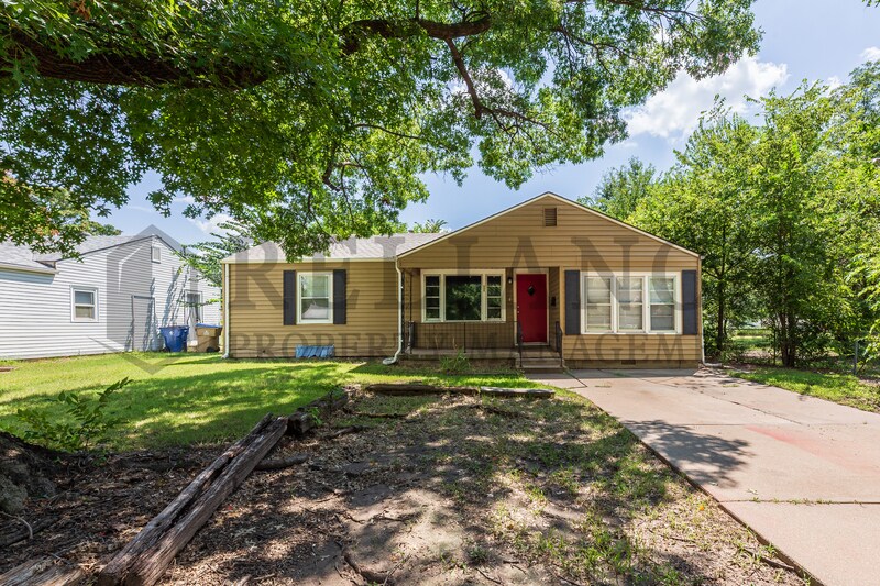 2923 Evans St in Wichita, KS - Building Photo