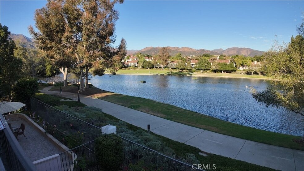 32 Vista-Lago in Rancho Santa Margarita, CA - Building Photo