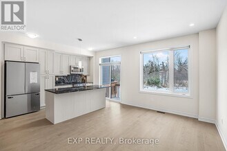 413 Clubtail Private in Ottawa, ON - Building Photo - Building Photo