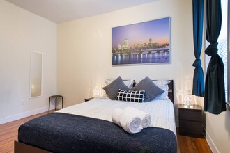 70 Queensberry St in Boston, MA - Building Photo - Building Photo