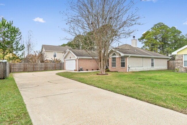 1124 Bridlewood Path in Fort Walton Beach, FL - Building Photo - Building Photo