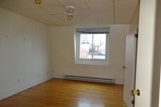 55 Gore St, Unit 3 in Cambridge, MA - Building Photo - Building Photo