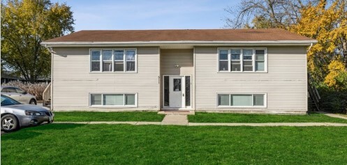 511 S 5th St in Carlisle, IA - Building Photo