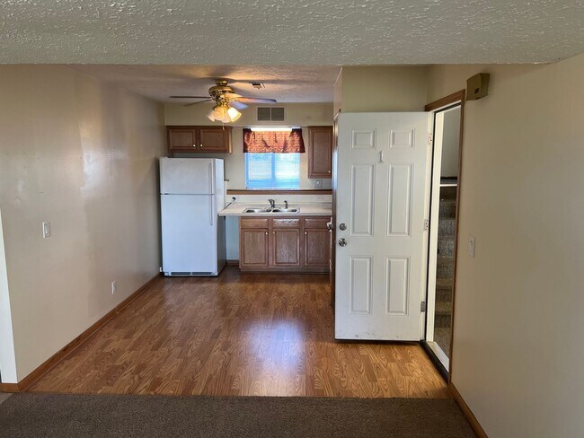 465 W James St in Walcott, IA - Building Photo - Building Photo