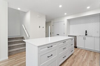 11510-11587 87 St NW in Edmonton, AB - Building Photo - Building Photo