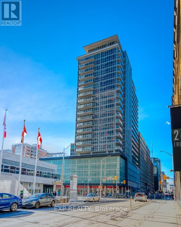 324-2324 Laurier Ave W
