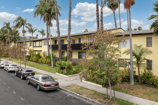 Casa de Coco in Los Angeles, CA - Building Photo