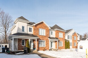 494 De Beaurivage St in Lévis, QC - Building Photo