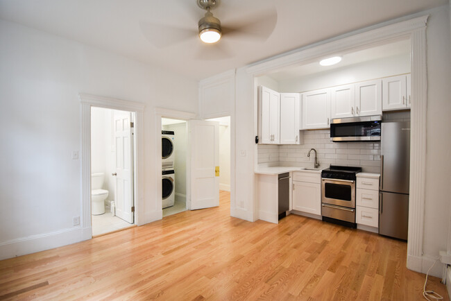 55 Hemenway St, Unit 3