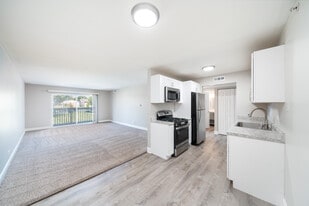 Waterfall Glen in Willowbrook, IL - Building Photo