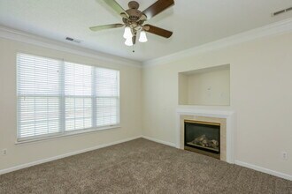 11925 Misty Pine Ct in Charlotte, NC - Foto de edificio - Building Photo