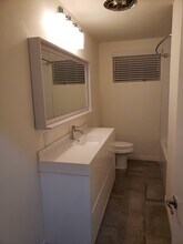 1833 N Edgemont St in Los Angeles, CA - Building Photo - Building Photo