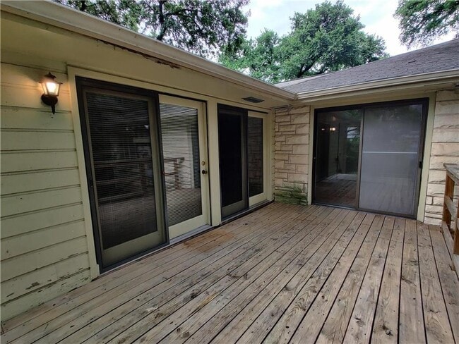 property at 3215 Cherry Ln