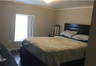 1125 Gravel St in San Marcos, TX - Building Photo - Building Photo