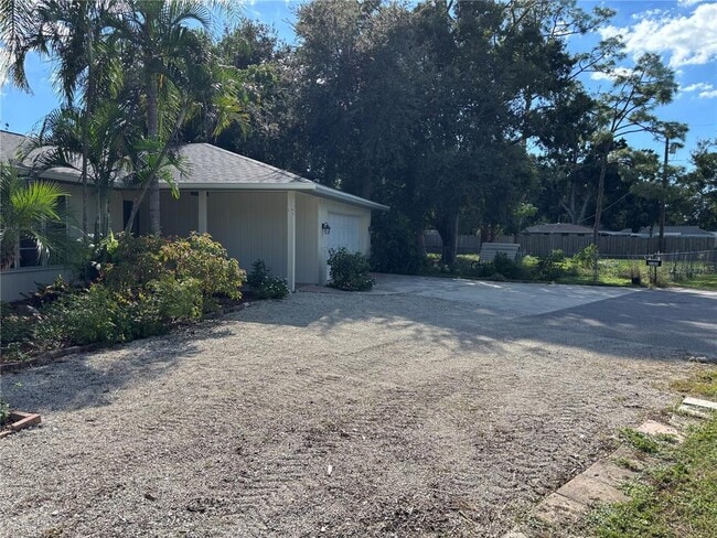 property at 2866 E Rainbow Cir