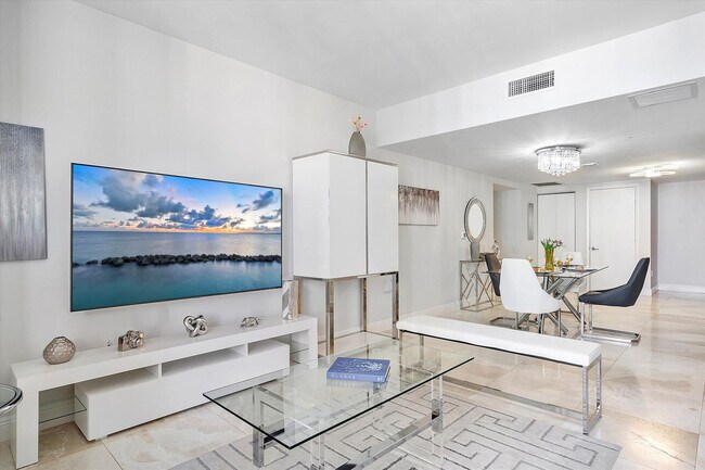 485 Brickell Ave, Unit SI ID1240611P in Miami, FL - Building Photo - Building Photo