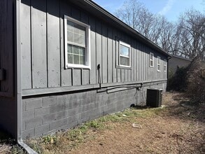 3 Central Park Ct in Newnan, GA - Building Photo - Building Photo