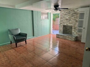 1299 Stoneway Ln in West Palm Beach, FL - Building Photo - Building Photo