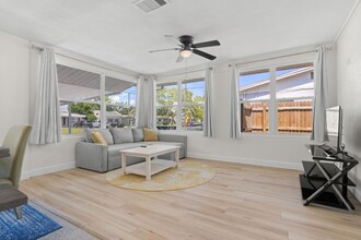 3612 W Leila Ave in Tampa, FL - Building Photo - Building Photo