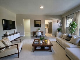 431 Martha St in Burlington, ON - Building Photo