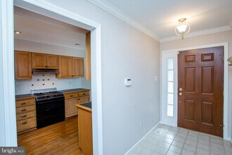 9 Sturbridge Ct in Lambertville, NJ - Building Photo - Building Photo