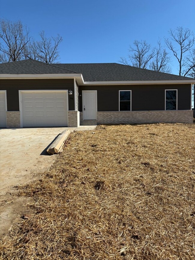 property at 598 N Airport Rd