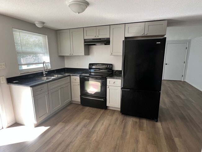 322 Organ St in Punta Gorda, FL - Building Photo - Building Photo