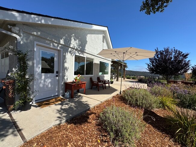 245 Country Hills Ln in Arroyo Grande, CA - Building Photo - Building Photo