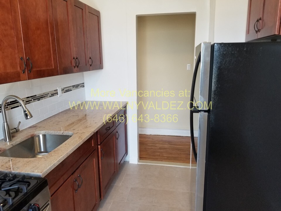 69 Avenue O in Brooklyn, NY - Building Photo
