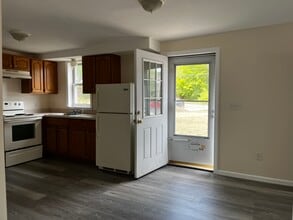 38 Mill St in Pepperell, MA - Building Photo - Building Photo