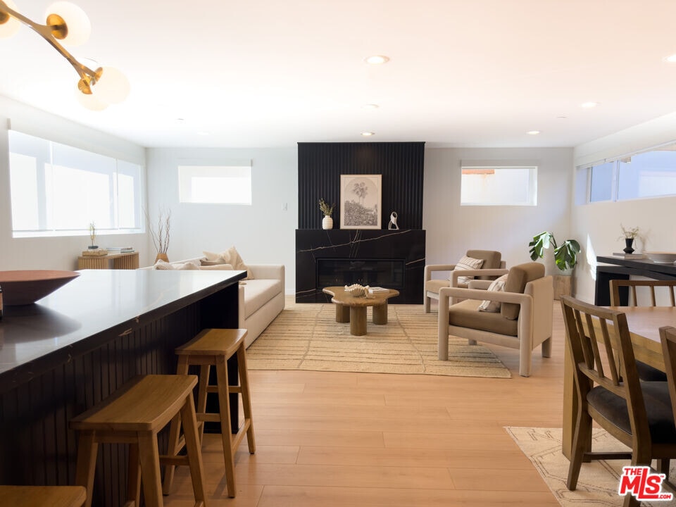 2220 Aaron St in Los Angeles, CA - Building Photo