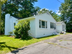 209 Barnes St in Fremont, NC - Building Photo - Building Photo